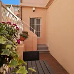 Vela Bianca H & R מלון