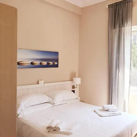 Vela Bianca H & R Ντιάνο Μαρίνα