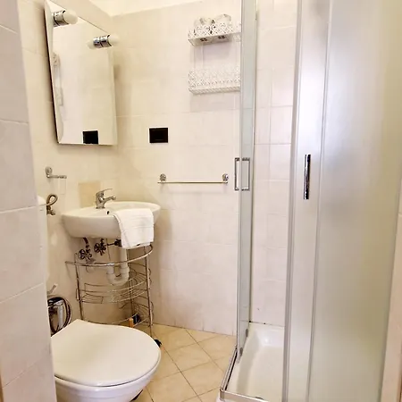 Otel Vela Bianca H & R Diano Marina