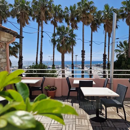 Vela Bianca H & R Otel *